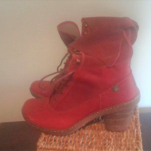 El Naturalista Lace-Up Ankle Boots